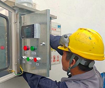 制造业机电安装工程施工现场